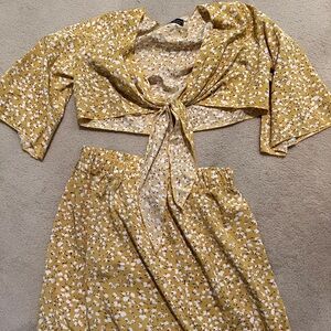 2 piece mini skirt and top. Yellow floral print